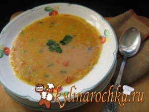 Гороховый суп со специями вегетарианский