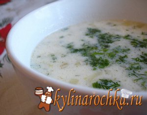 Молочный суп с укропом и яйцами